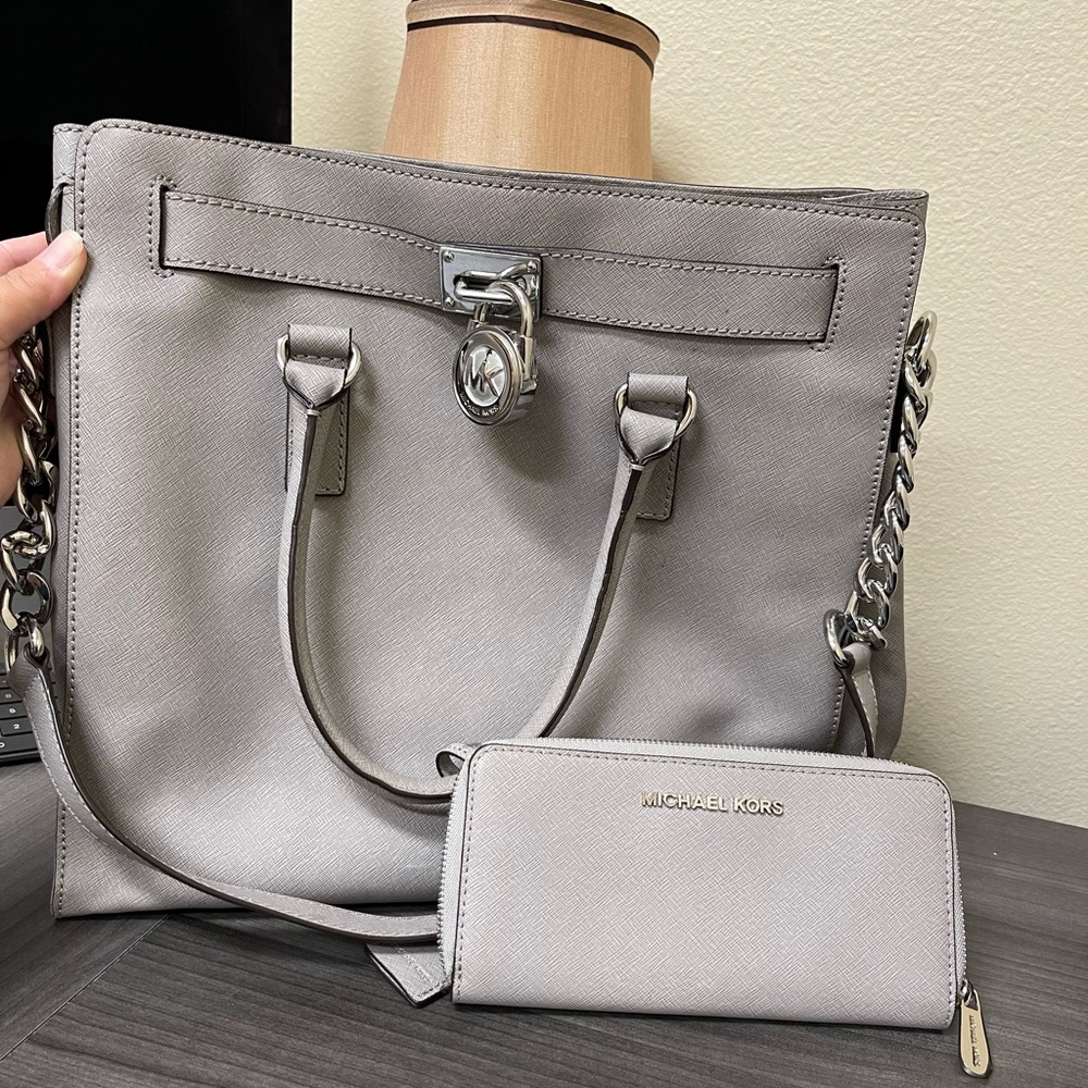 Michael kors purse and wallet